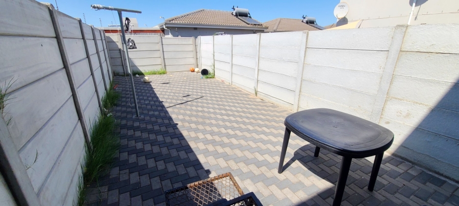2 Bedroom Property for Sale in Bardale Village Western Cape